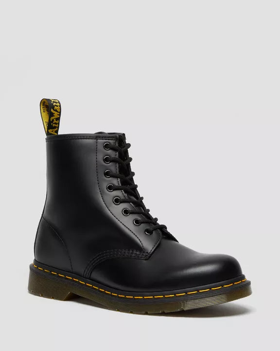 Dr Martens boots מגפי ד"ר מרטנס בצבע שחור רך